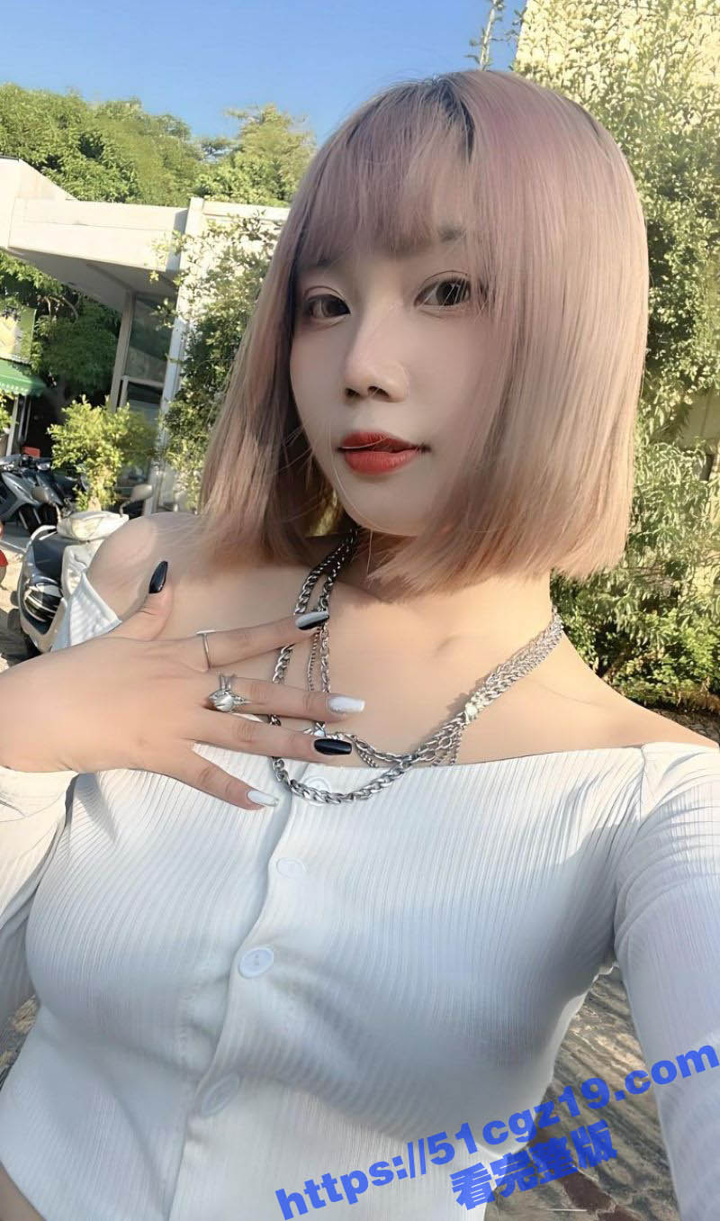 瓜友投稿！清纯巨乳女相关图片