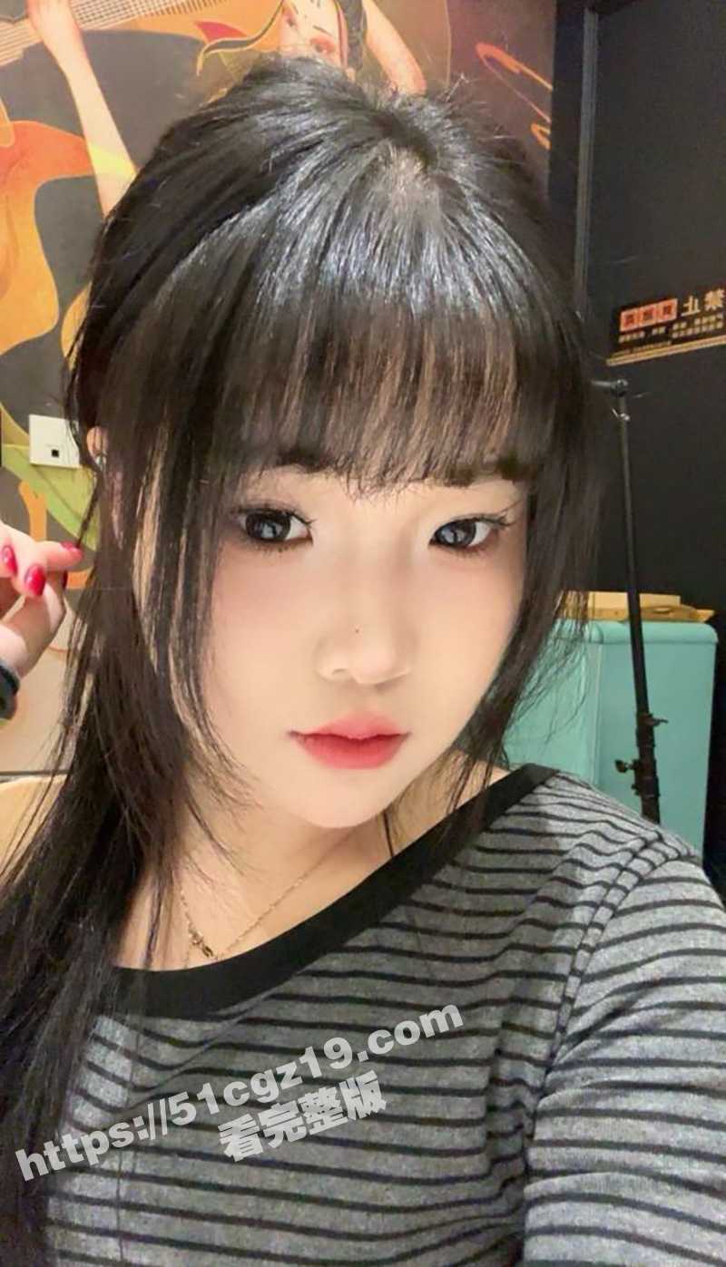 江西00后反差婊 王相关图片