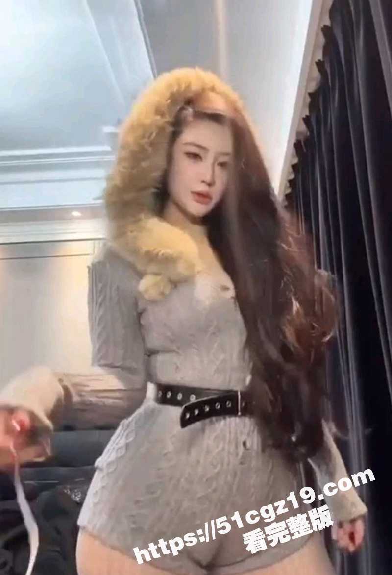 抖音乳肥臀网红 亚亚相关图片