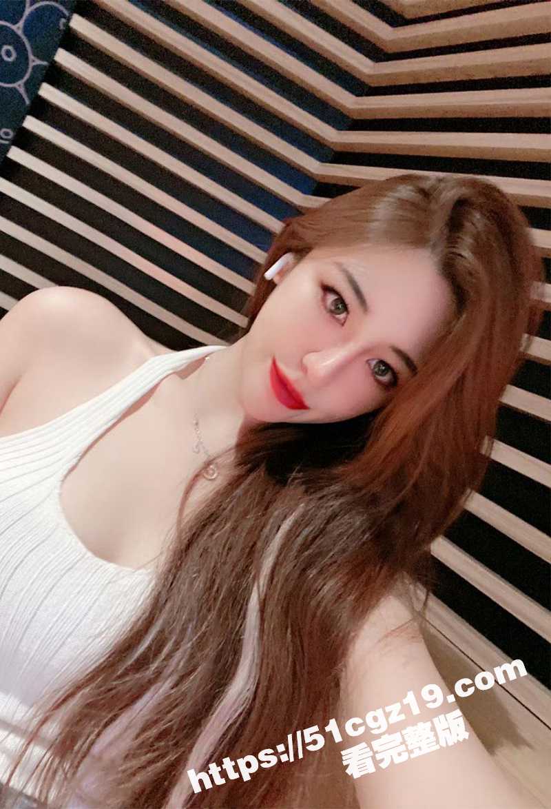 抖音乳肥臀网红 亚亚相关图片