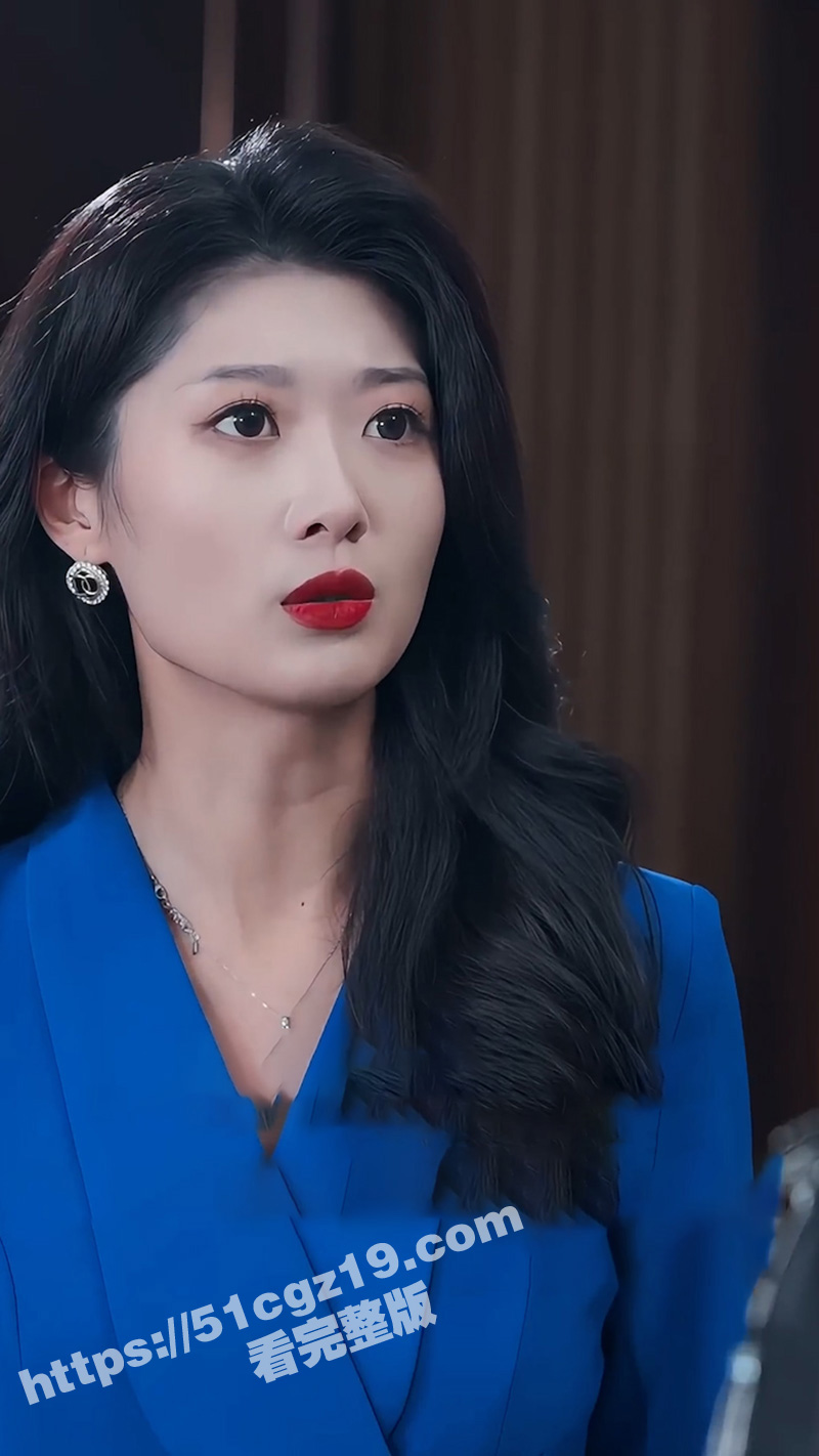 每日短剧《继父的罪与罚》武术冠军血战废弃工厂 卧底美人反水成终极BOSS！
