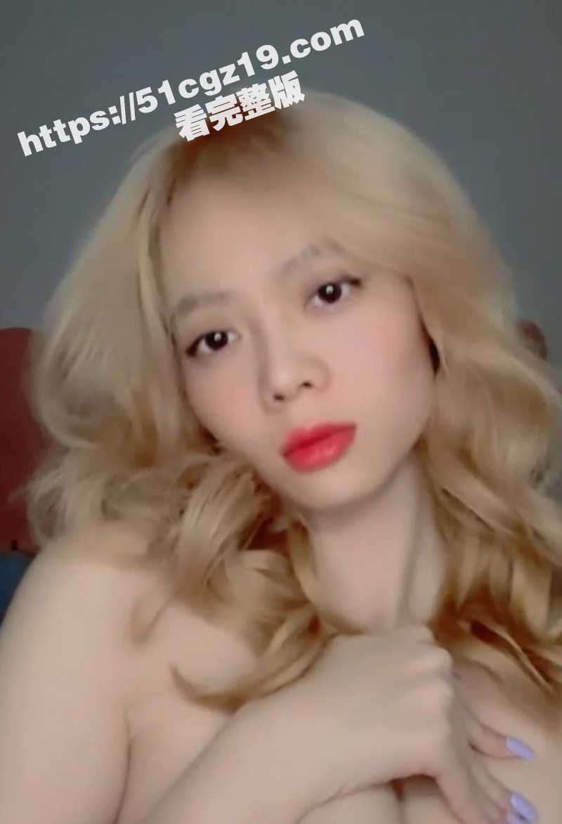 情侣私拍性爱视频泄密 浪荡女友主动含屌吞精 被干的娇喘连连眼神迷离