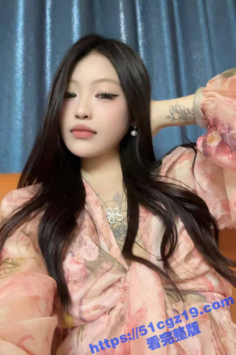 山东寿光假名媛 陈雅鑫 背着男友到处卖逼 维护自己白富美人设 被男友发现将视频曝光