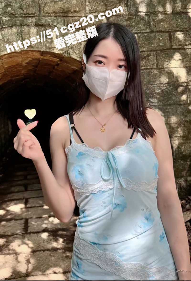 台湾美臀天后 Ellie 剧情私拍 清纯租客求房东操穴 制服诱惑跪地舔屌！