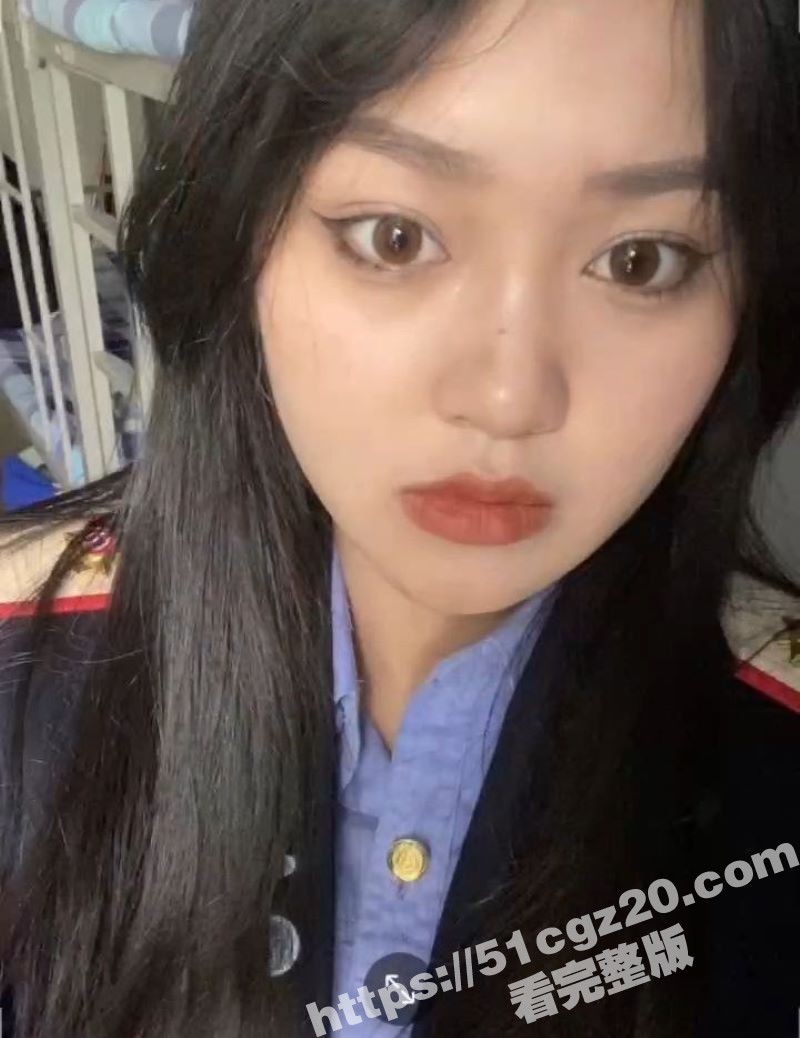 巨乳反差学生妹不雅视相关图片