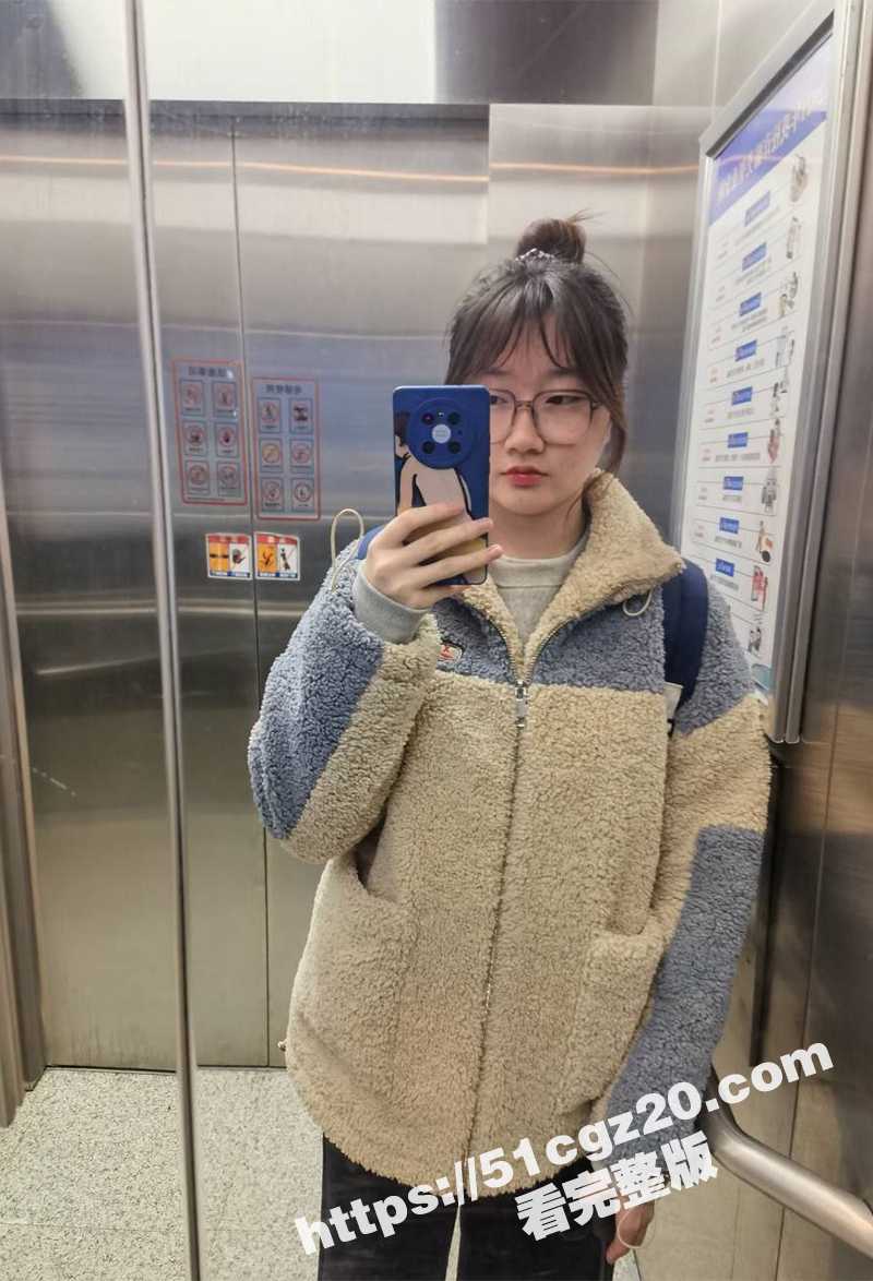 清纯校花学姐 自慰相关图片
