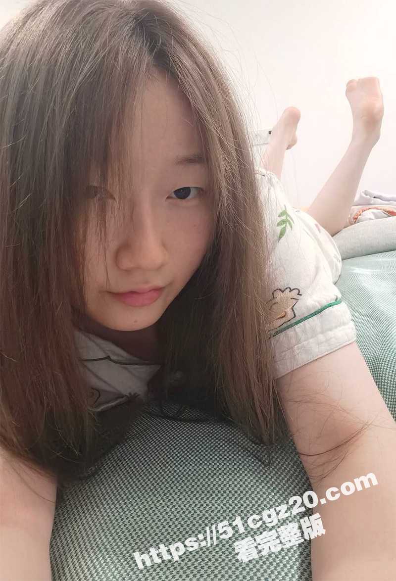 清纯校花学姐 自慰相关图片