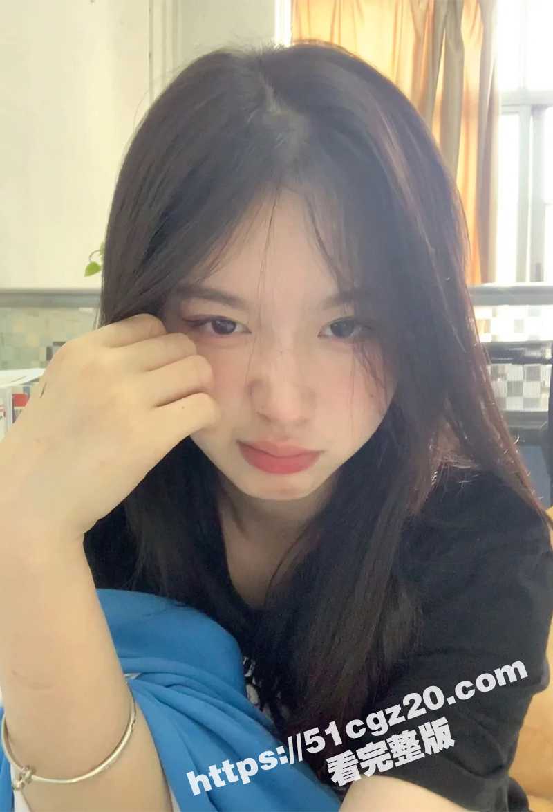 00后清纯学生妹 小相关图片
