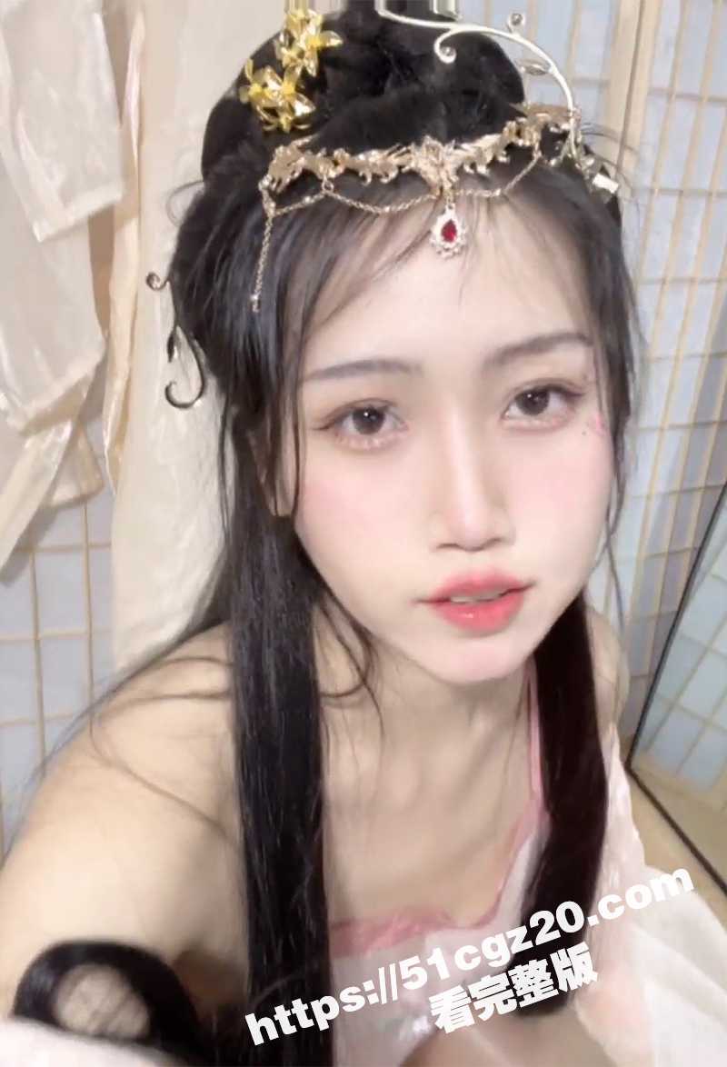 撞脸虞书欣的大学生美相关图片