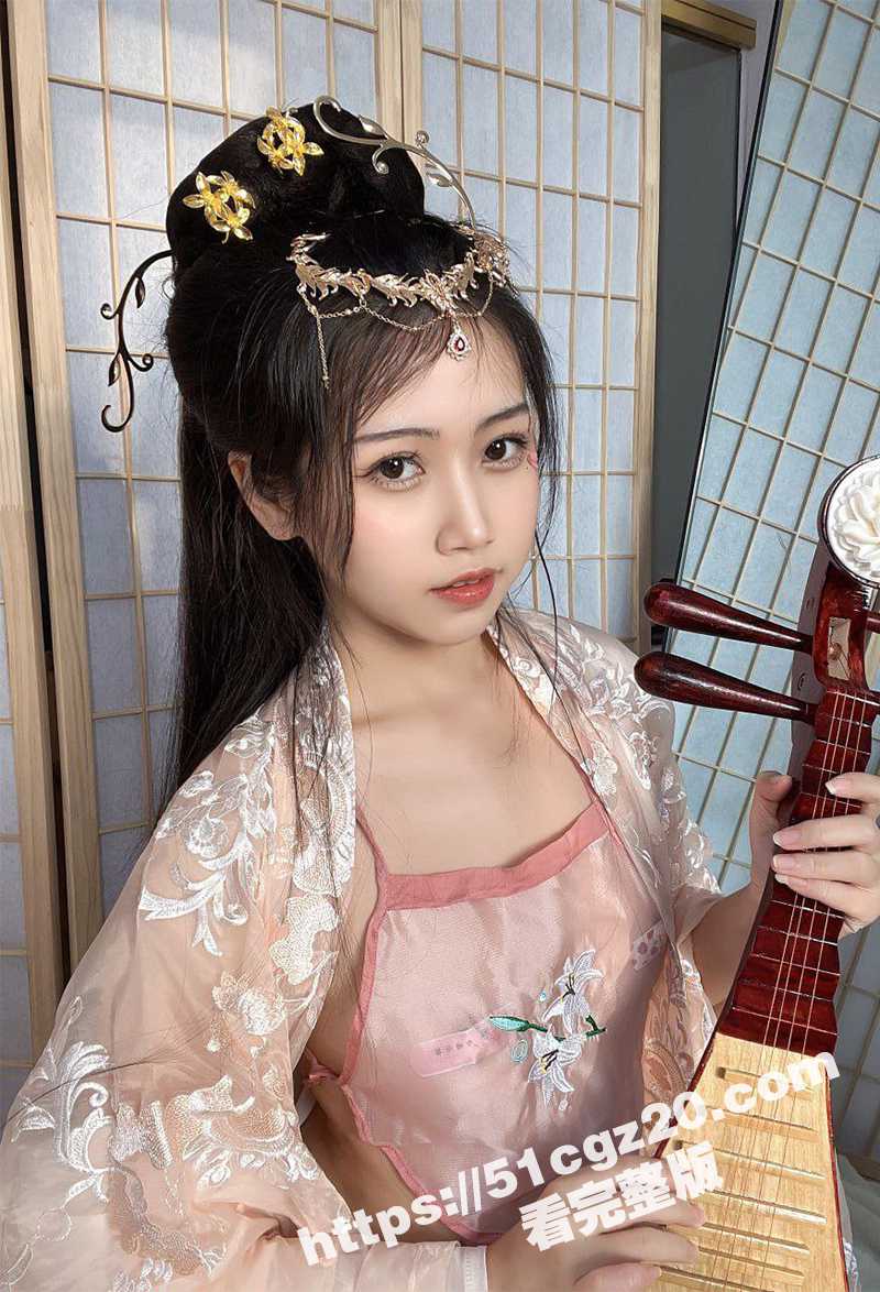撞脸虞书欣的大学生美相关图片