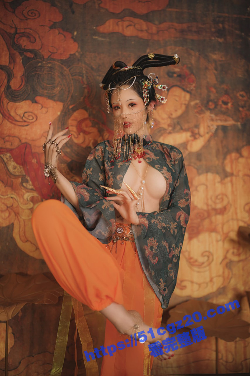 敦煌壁画的大尺度拍摄 亵渎镜头下的唯美诱惑 艺术与情欲碰撞的沉醉瞬间！