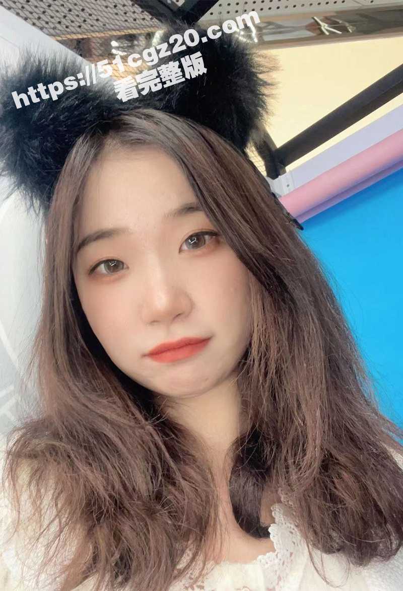 深圳清纯女幼师被学生相关图片
