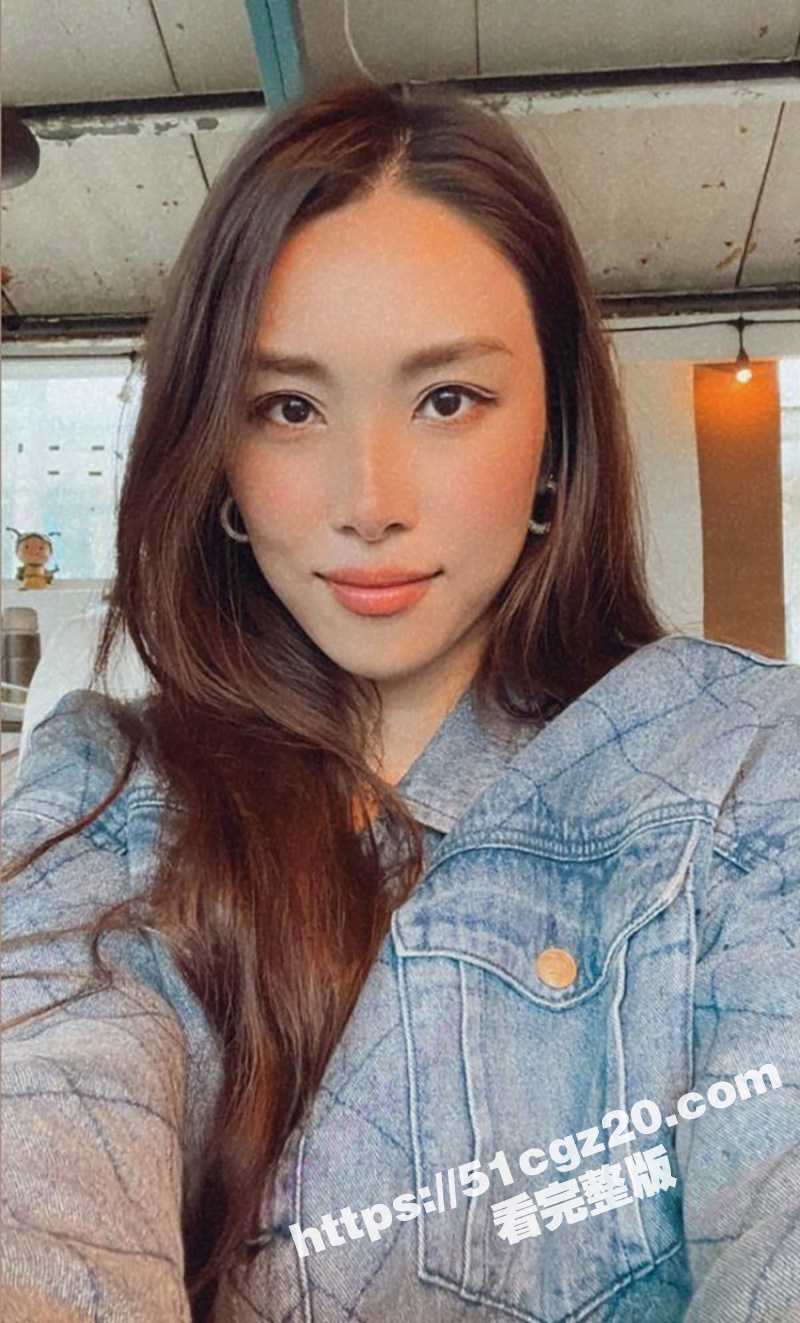 台湾高颜值女老师下海黄播 为了钱接受金主爸爸的任何调教！