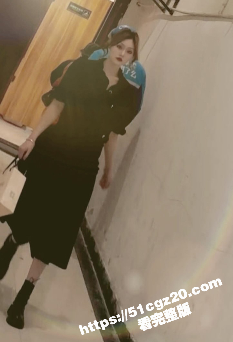 大神洗手间偷拍美女如相关图片