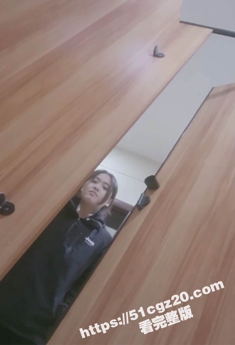 大神洗手间偷拍美女如相关图片