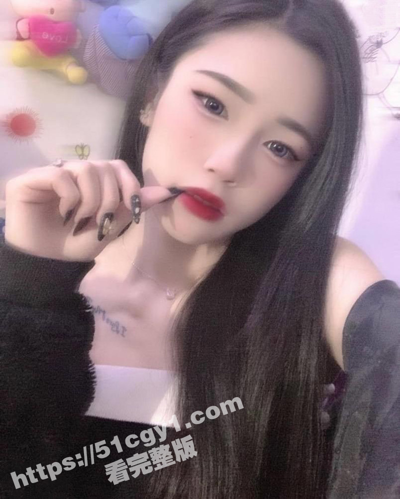 徐州巨乳反差女白领 莫钰婷 与前男友自拍露脸的做爱视频流出 ！