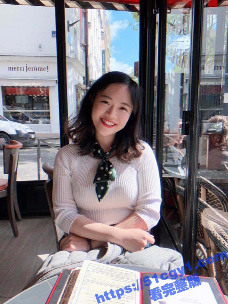 湖南长沙人妻 刘欣源 被炮友彻底开发 风骚眼镜婊跳蛋掰穴自慰 十分饥渴难耐！