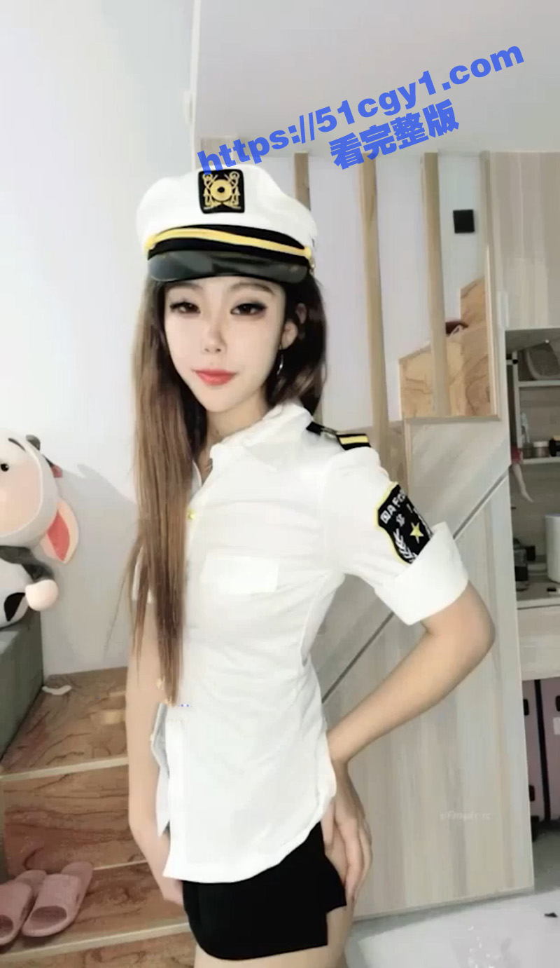 反差福利姬美女 诱人的星星 高价定制骚舞合集 穿着各种制服大跳骚浪裸舞 炮机自慰诱惑无比