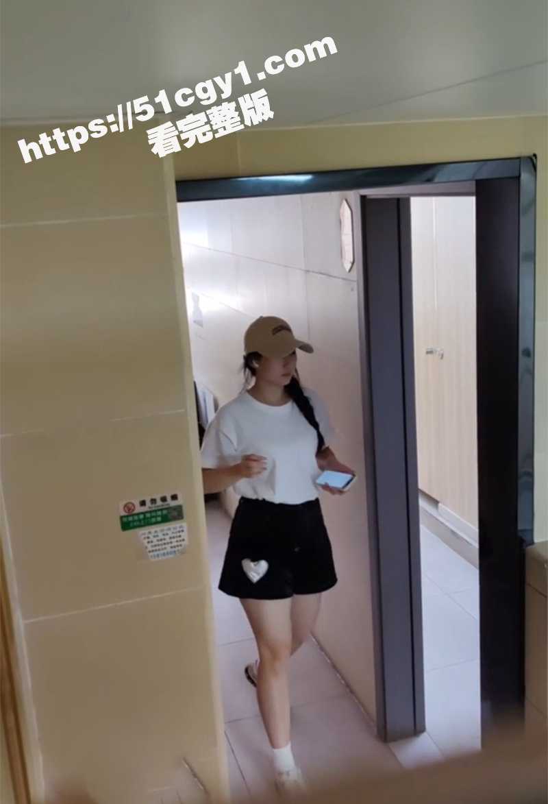 全网极品女神主播厕拍相关图片