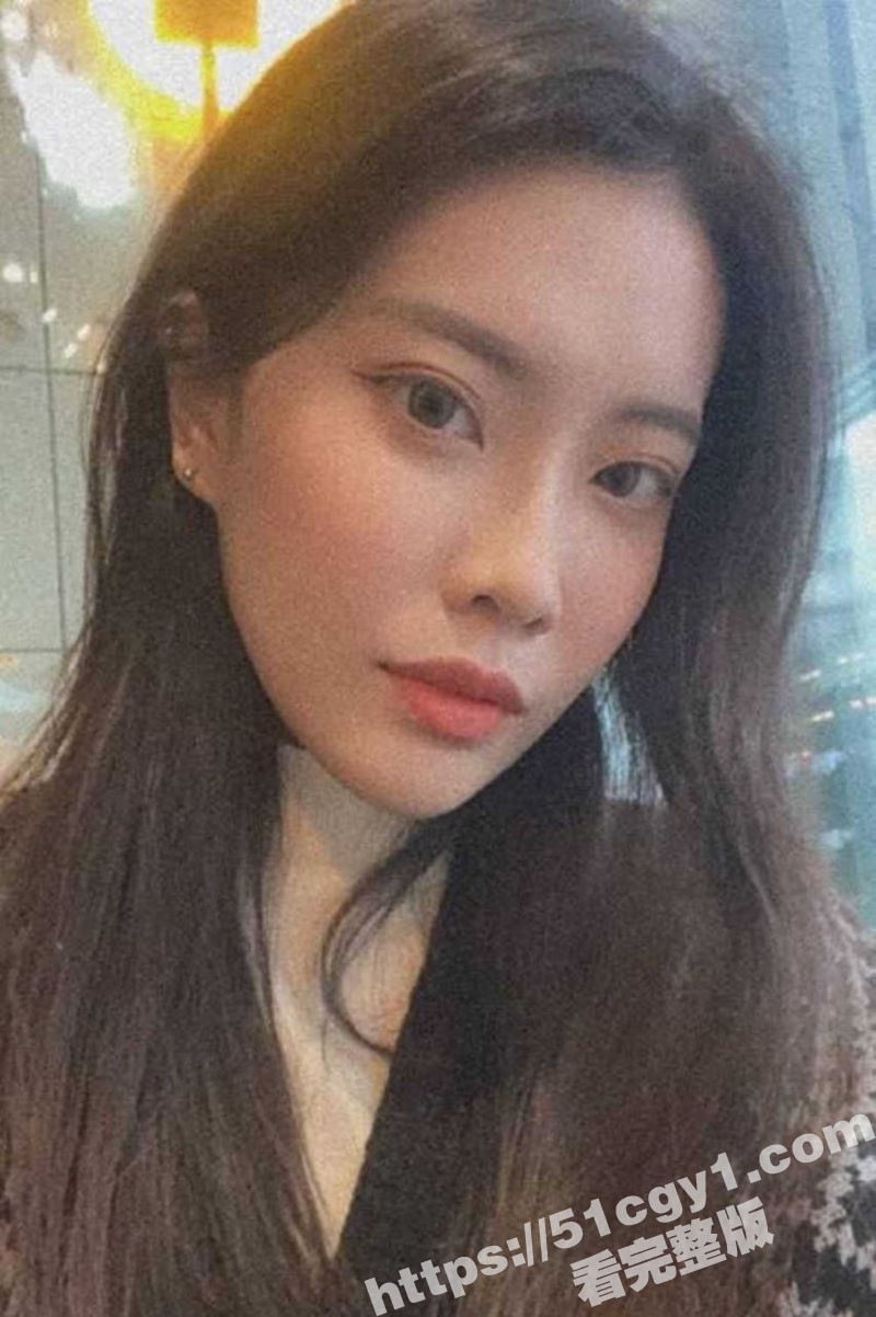 成都艺校教师 钟熙妹 出轨约炮视频泄密 身穿性感黑丝被扣穴玩弄 大屌猛操粉鲍到高潮颤抖！