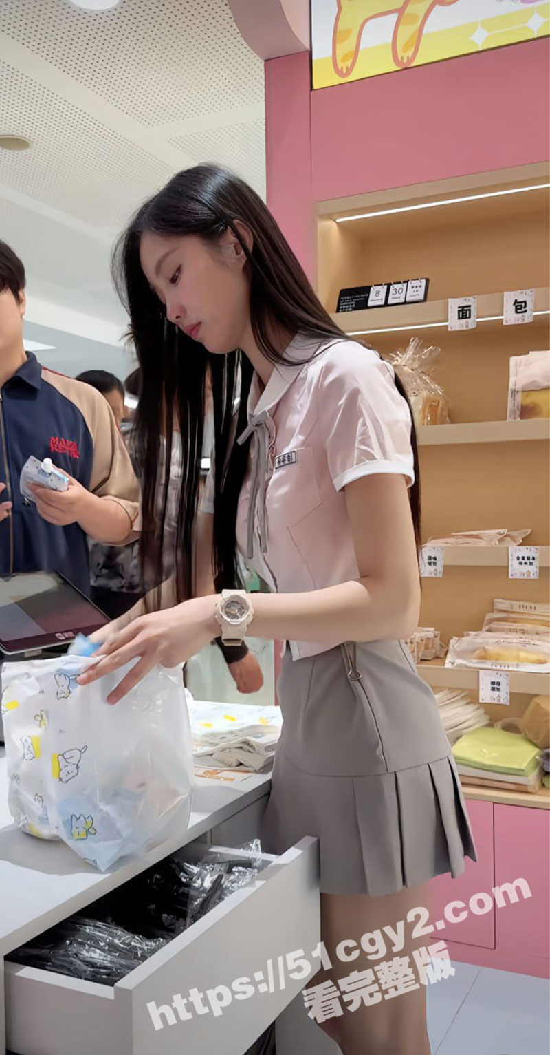 约炮好利来极品店员 相关图片