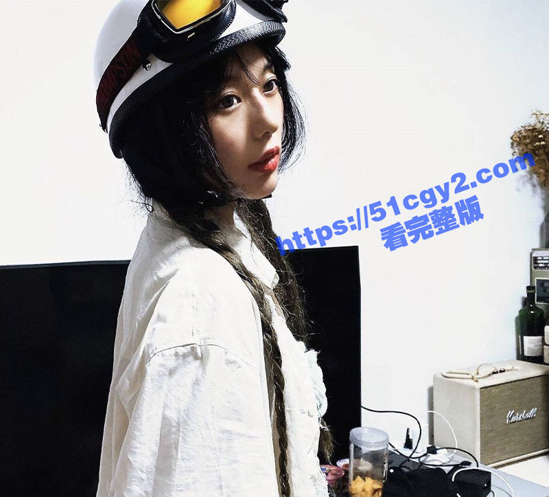 极品反差学生妹 甜美相关图片
