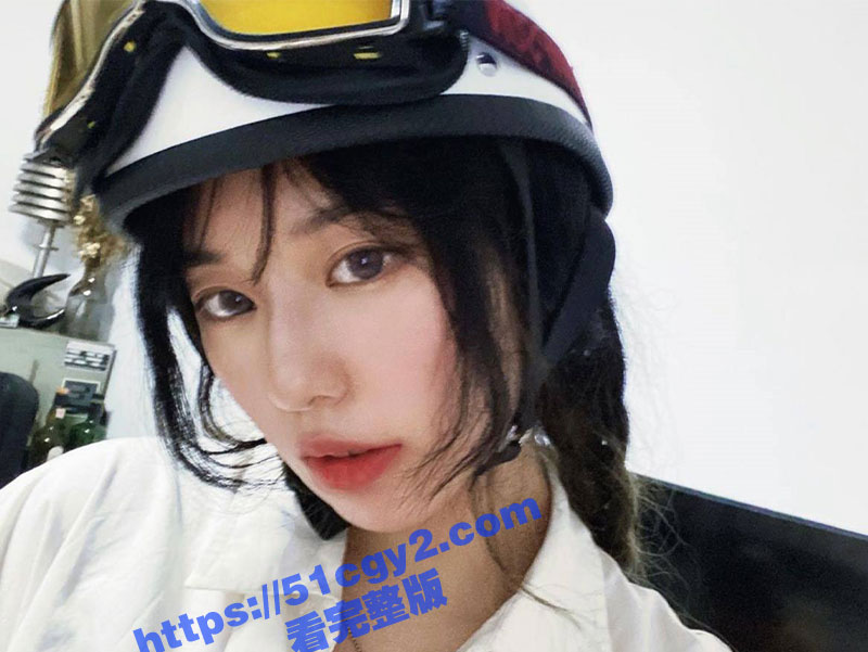 极品反差学生妹 甜美相关图片