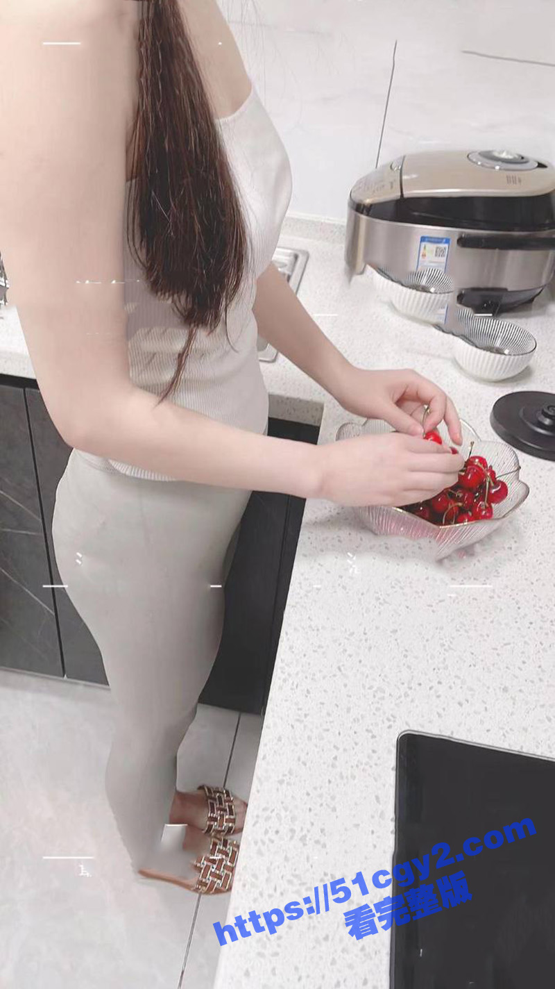 海角乱伦之最爱极品嫂相关图片