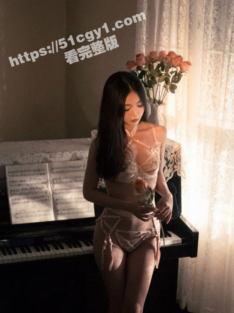 高颜值M系女神 极品相关图片