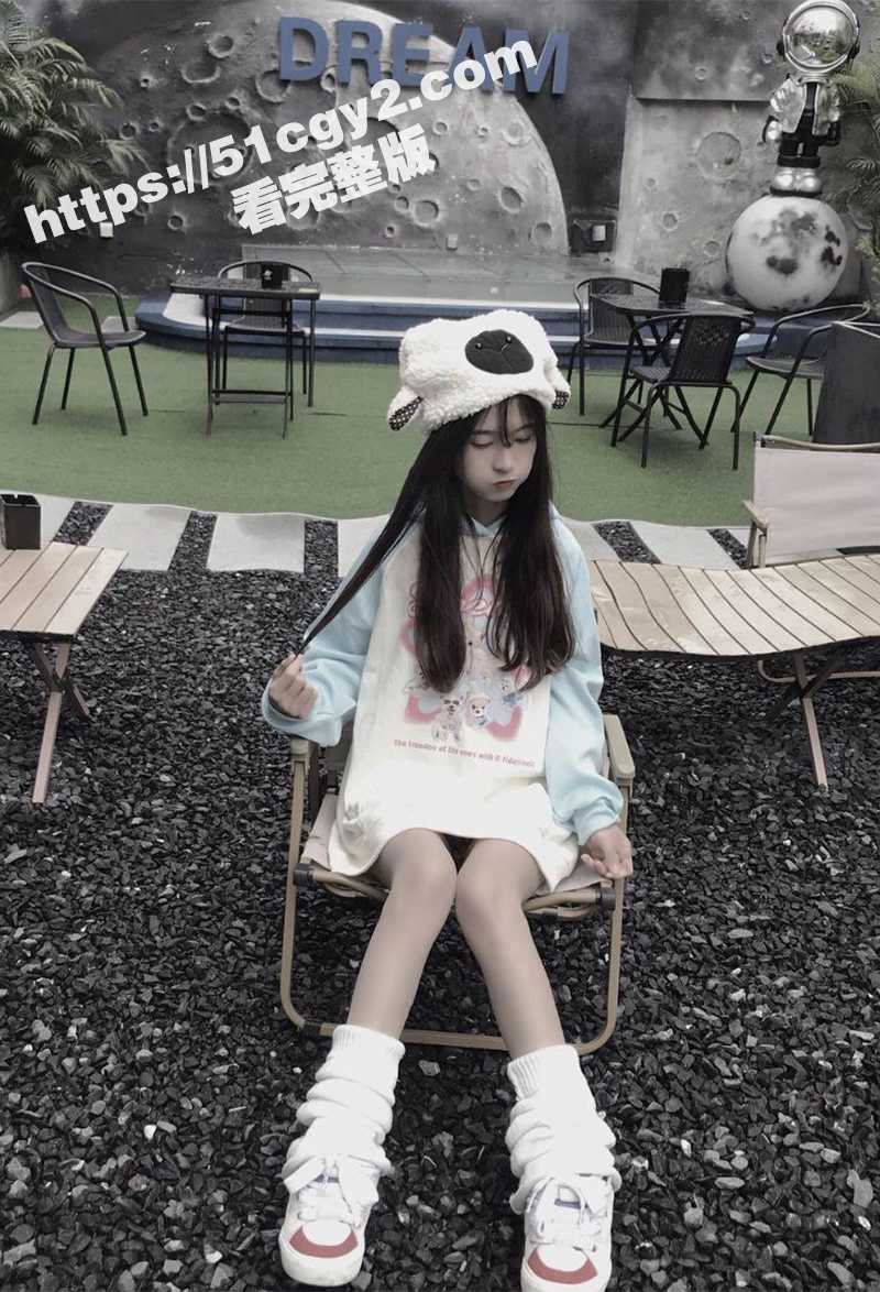 四川科职院反差学妹 性爱视频遭曝 幼感超强反差萝莉 娇嫩花蕊吞吃肉棒 白嫩玉脚淫靡足交！