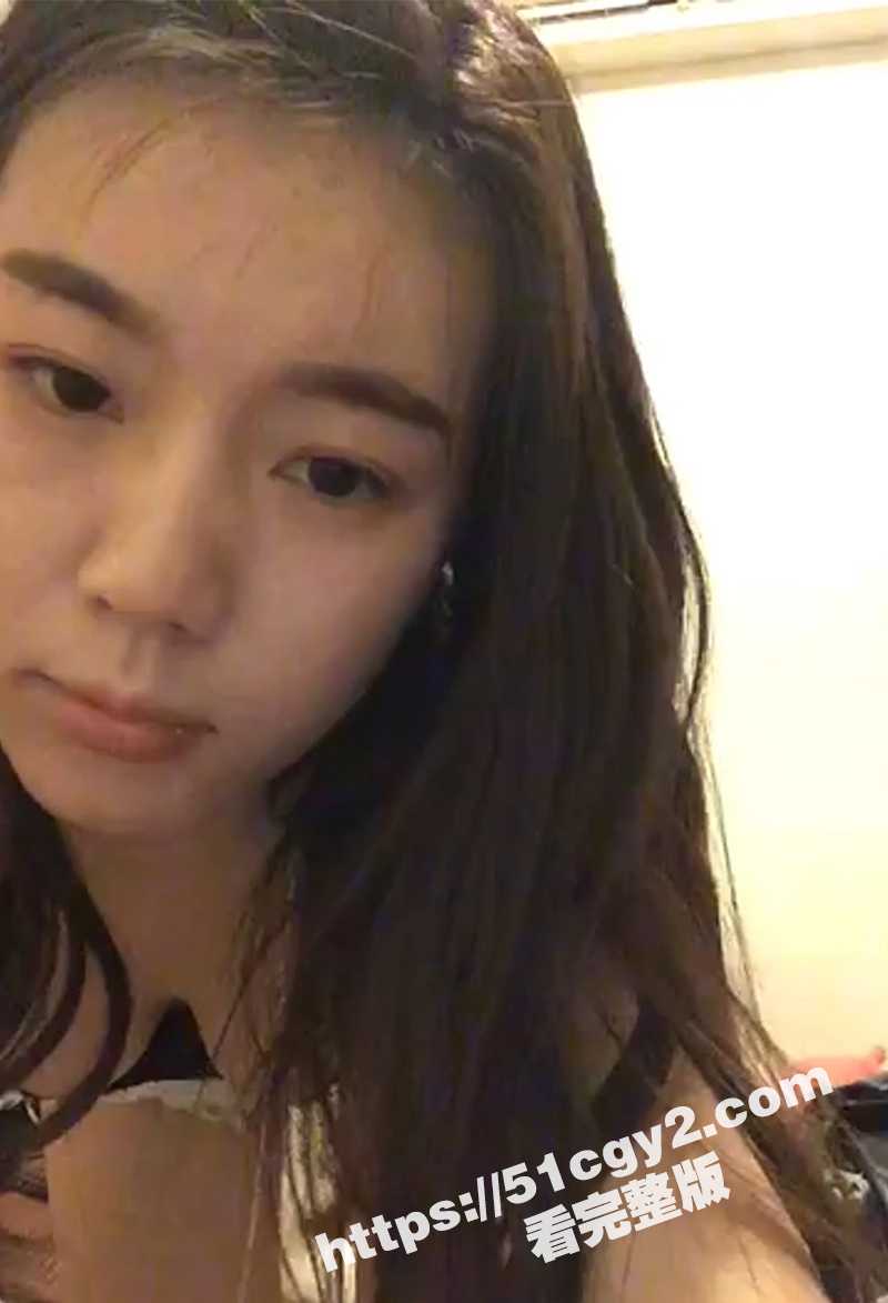 抖音学生主播 小紫 相关图片