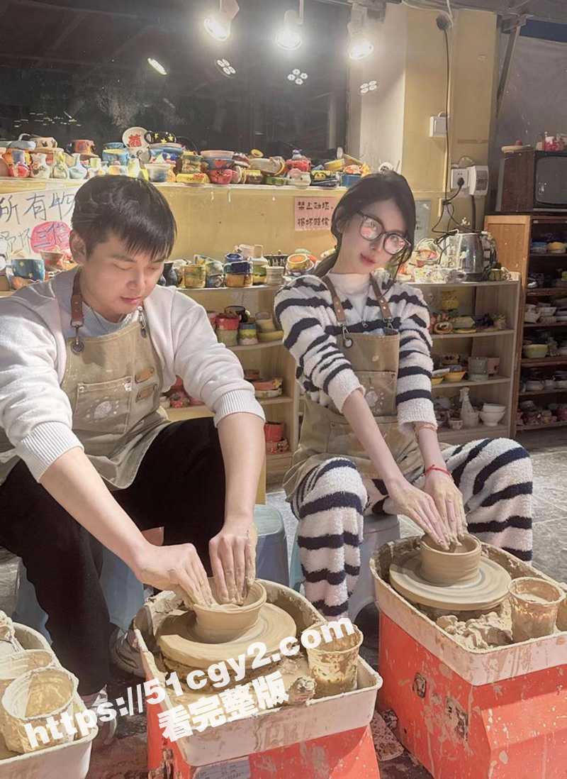 富哥为坐台小姐 覃海相关图片