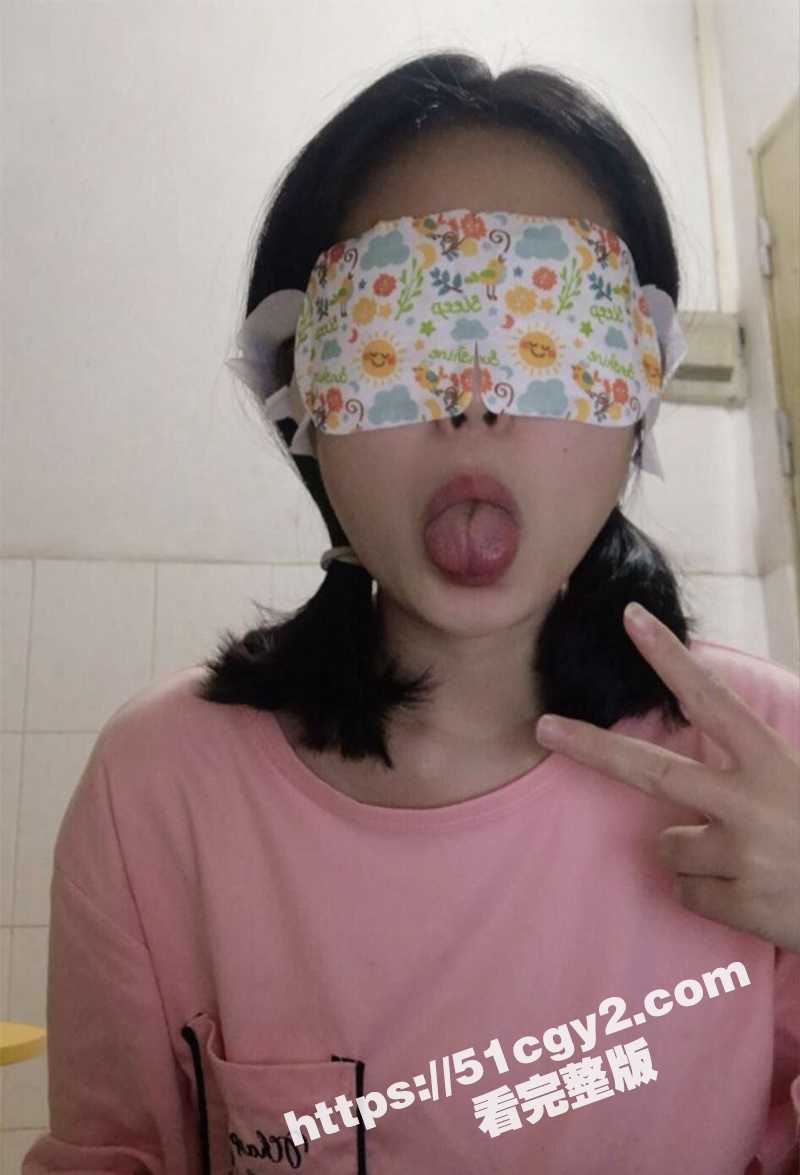 清纯美女背着男友出轨相关图片