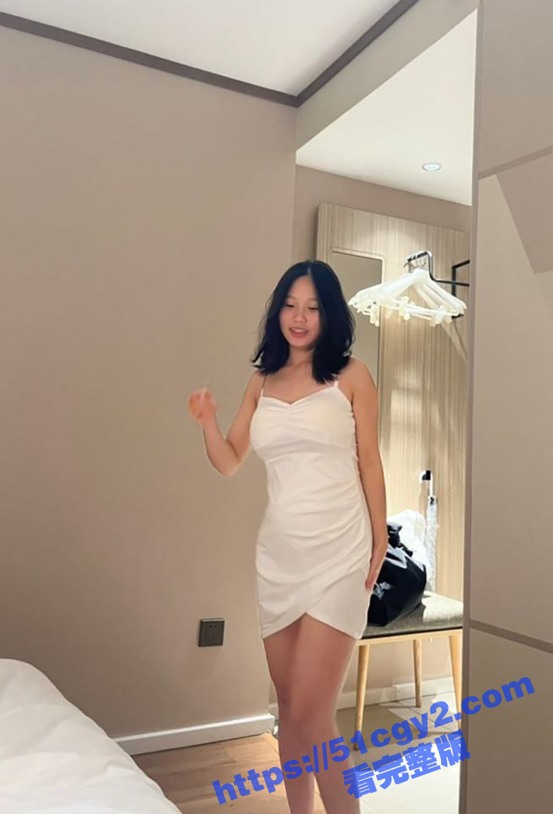 河南开封哺乳期人妻偷情曝光 刚出月子的母狗欲求不满 背着老公与旧情人私会寻欢作乐