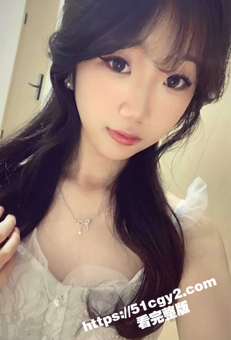 00后萝莉学生妹初尝禁果 被男友跳蛋塞穴调教 小屁股刺激的抖动不止 简直就是天生的淫娃浪货！