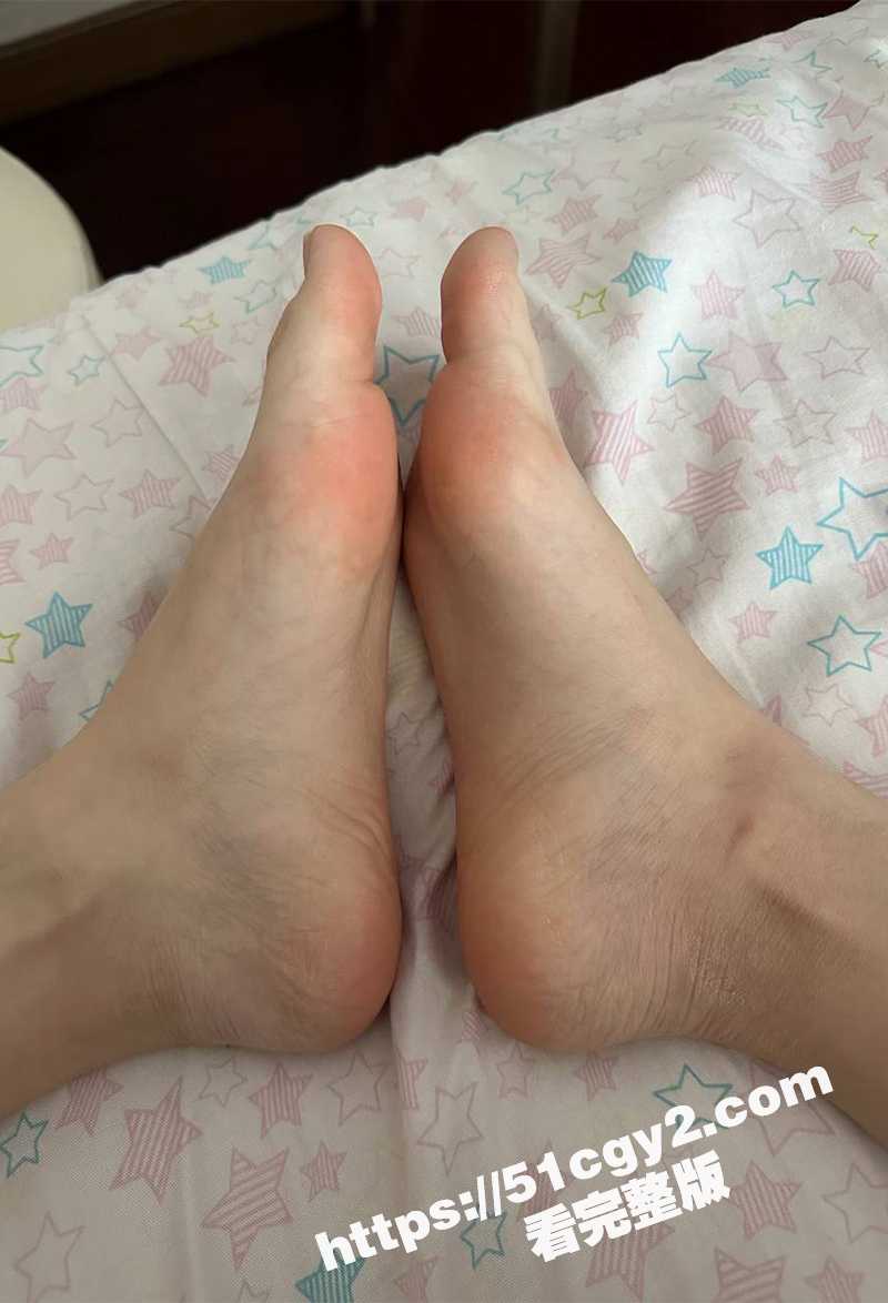 00后萝莉学生妹初尝相关图片