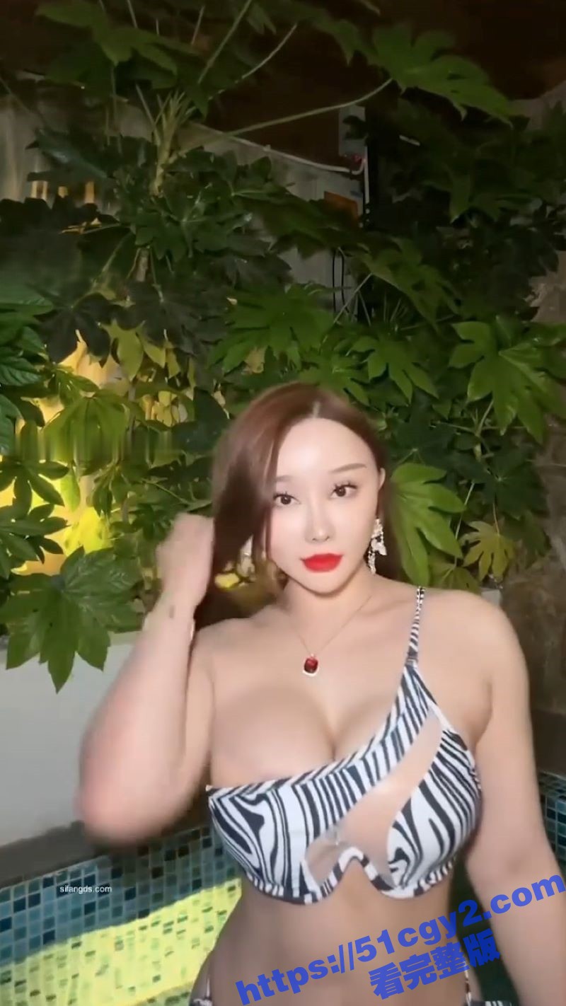 抖音巨乳网黄 困困鱼相关图片