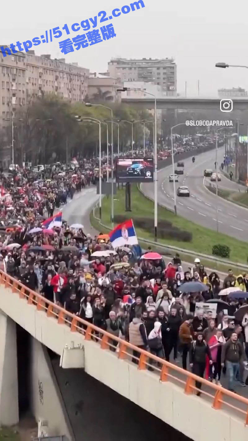 塞尔维亚爆发百万人大相关图片