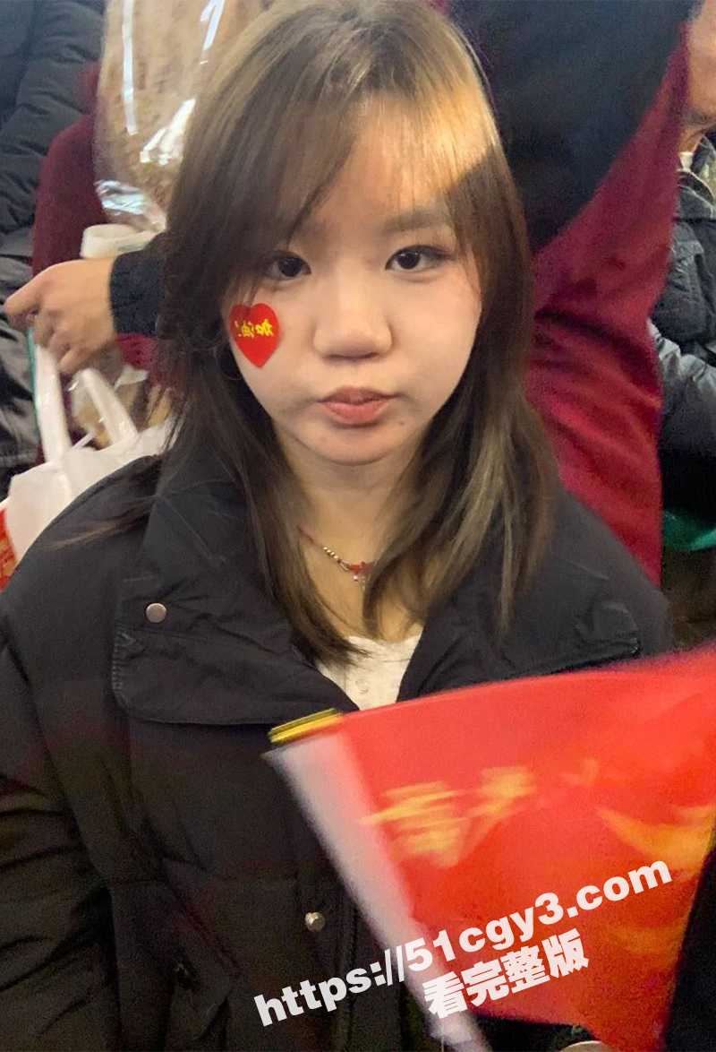 高校巨乳青涩学妹 性相关图片
