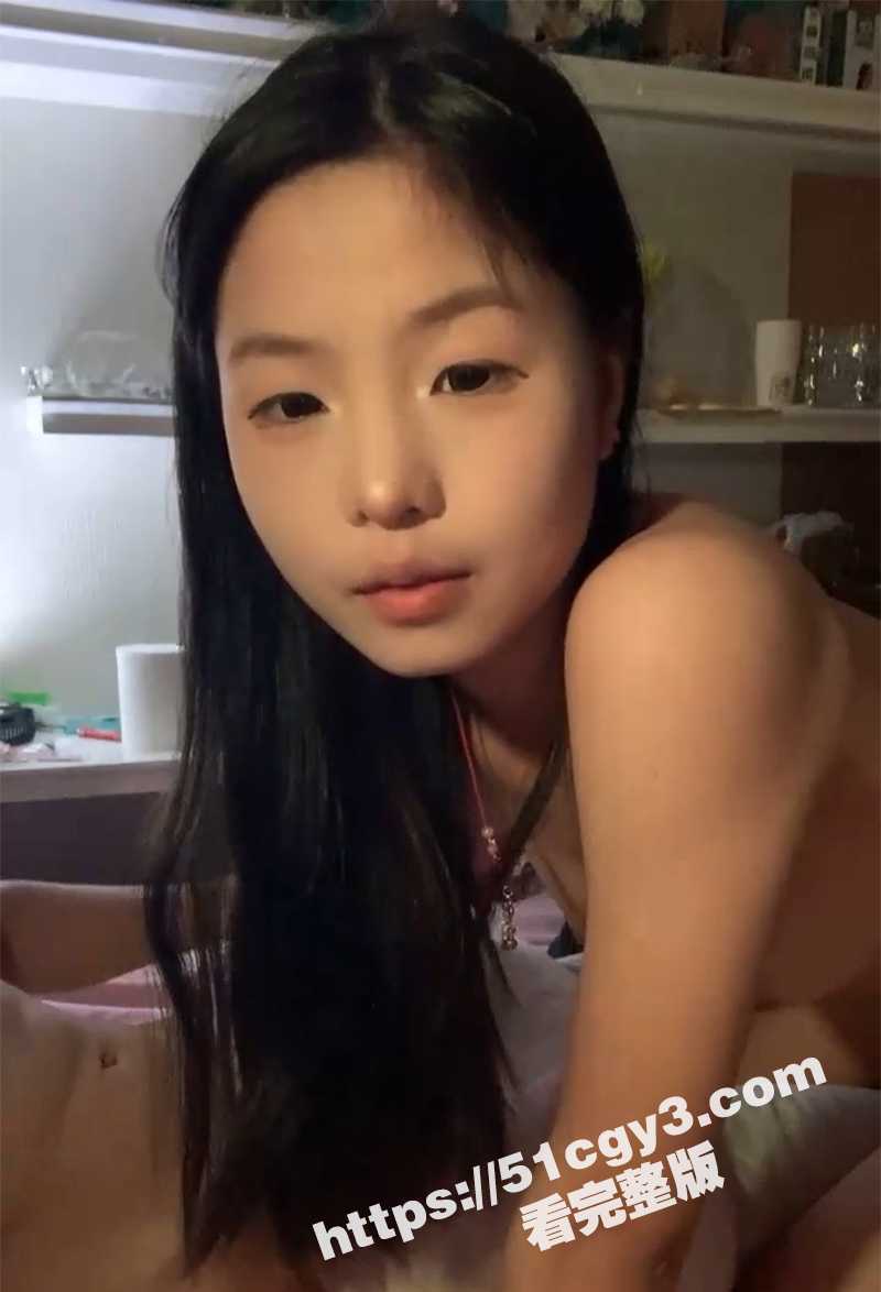 亲兄妹性爱直播福利流相关图片