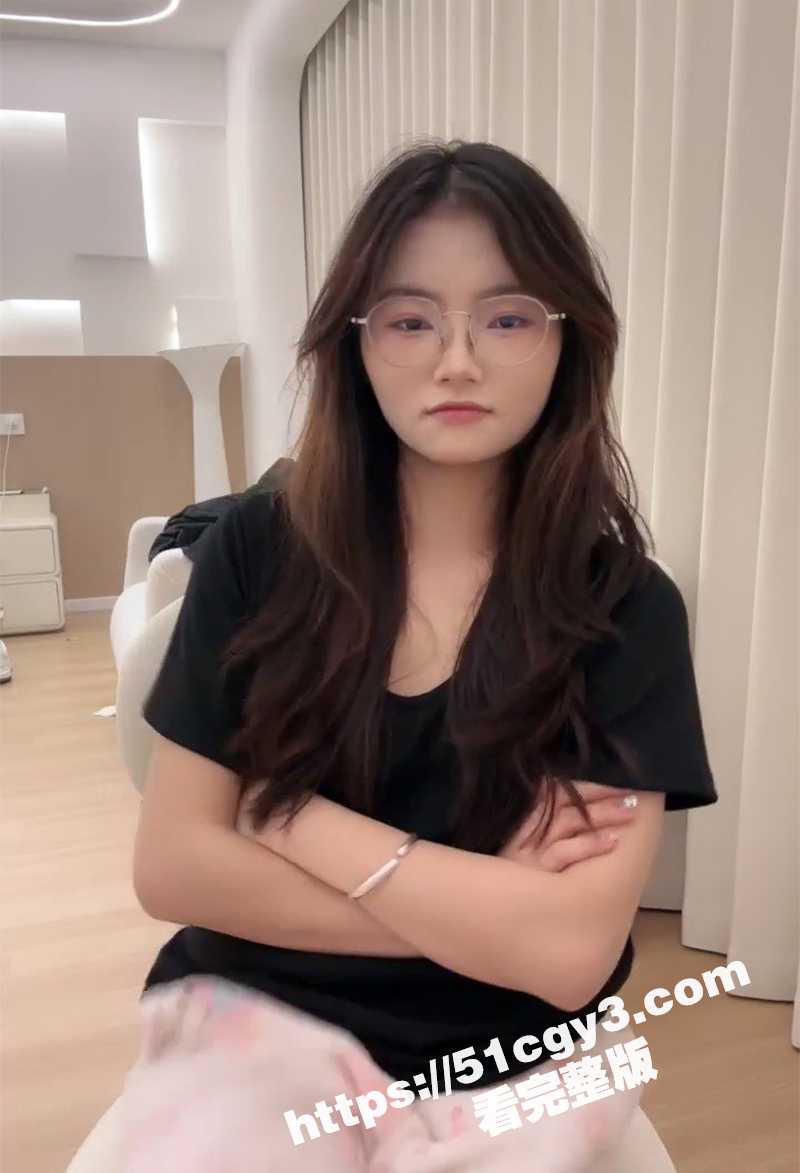 网黄美女 困困兔 3相关图片