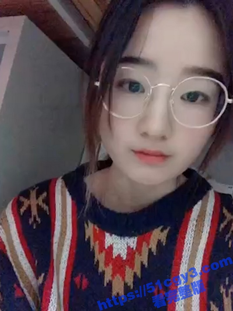 反差婊母狗大学生自慰视频泄露 白嫩酮体让人垂涎欲滴 全裸掰穴自慰骚气十足！