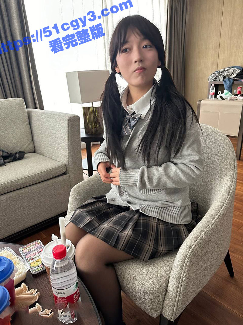 极品微胖萝莉 酒店约相关图片