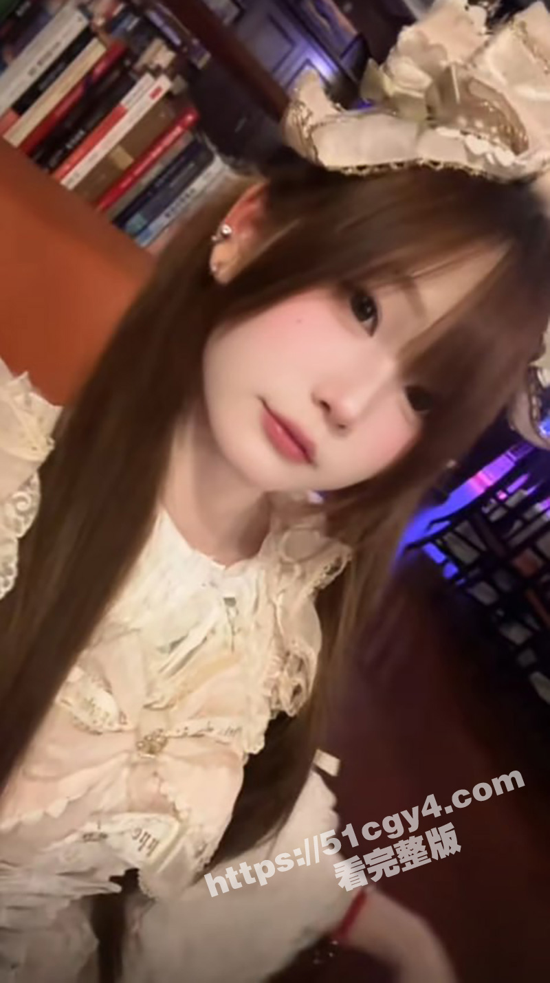 B站美女网红 猫小娴相关图片