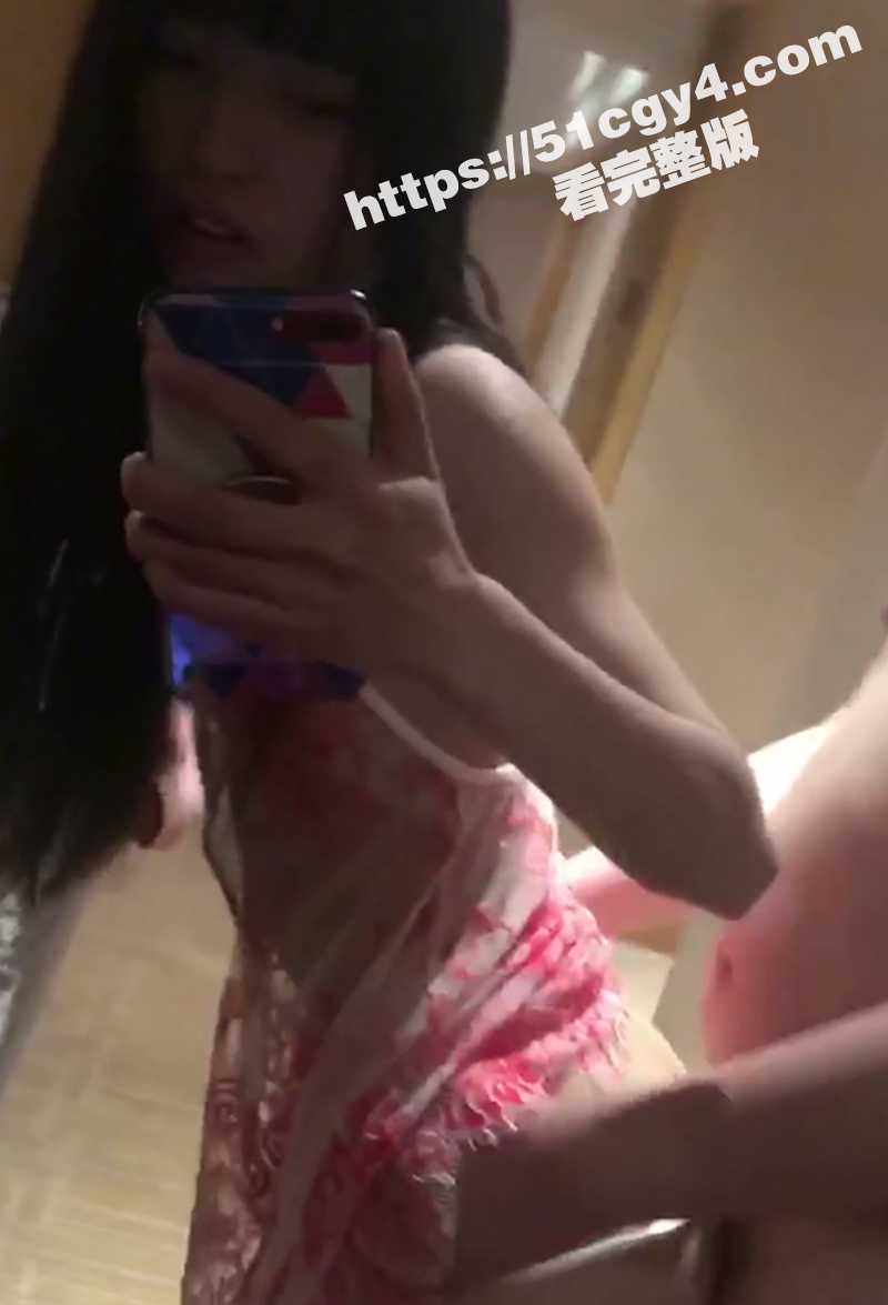 抖音网红 蛇信子姐姐相关图片