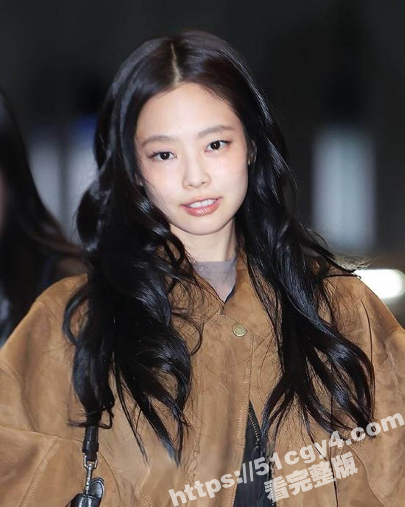 韩国女团 jenni相关图片