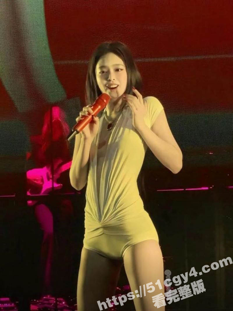 韩国女团 jenni相关图片