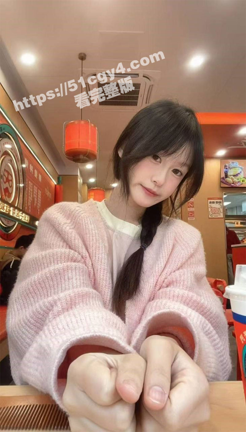 推特极品嫩妹 糖糖 相关图片