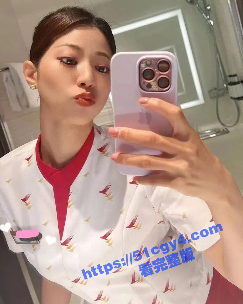 寂寞空姐酒店偷情闺密相关图片