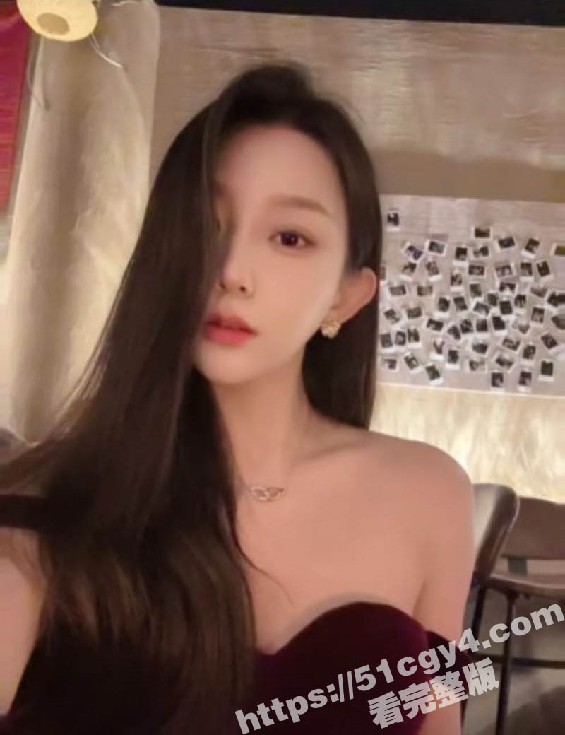 抖音高颜值女神 小雨相关图片